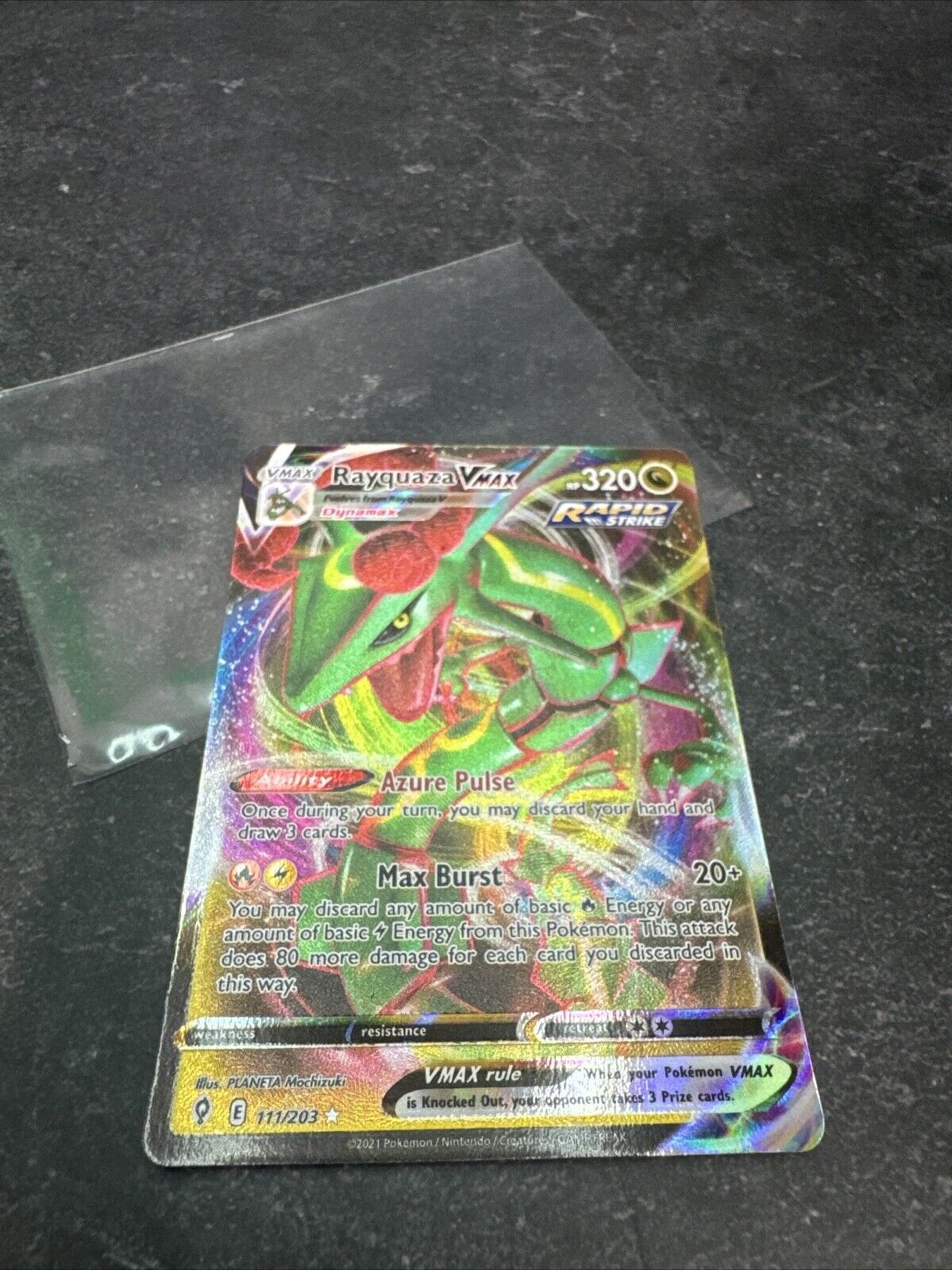 Rayquaza VMAX 111/203 Swsh07: Evolving Skies Holo